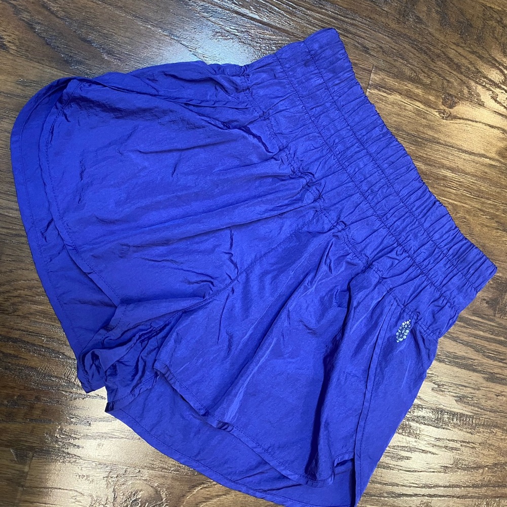 ❌SOLD Free Movement movement shorts